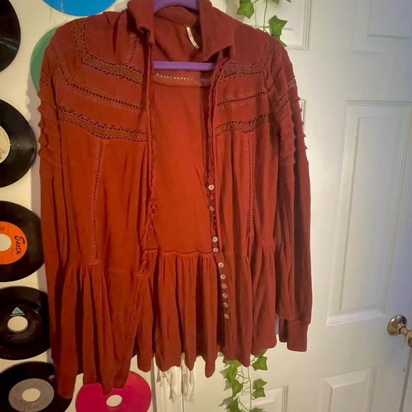 sweater - Picture 1 of 1